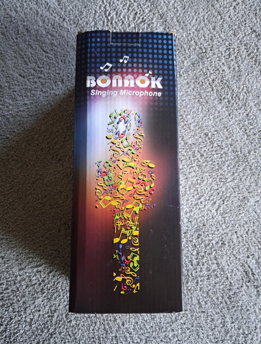 Bonaok singing microphone - singing,